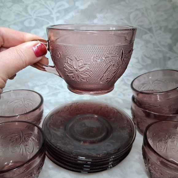 Vintage Tiara Indiana Glass Plum Amethyst Teacup & Saucer 6 Sets Sandwich 1970s - Picture 7 of 12